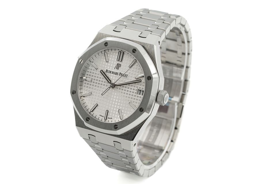 Audemars Piguet Royal Oak 15500ST.OO.1220ST.04 Image 2